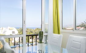 408 Enchanting El Dorado Accommodation, Sea View!